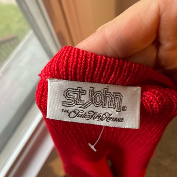St. John for Saks Fifth Avenue Vintage Red Sweater Cardigan Medium -J - Picture 6 of 9